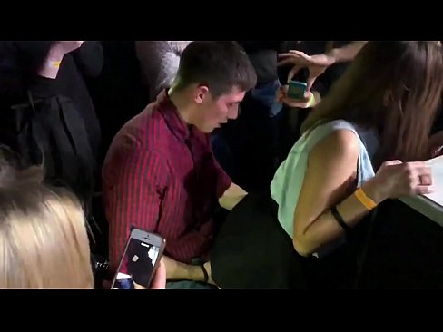 ❤️ Իսկական սեքս ռուսական գիշերային ակումբում. 18-ամյա ռուս աղջիկն անուսի և հեշտոցի մեջ ծծվել է գիշերային ակումբում ❤ Որակյալ պոռնո hy.sexogolic-info.ru%-ով ❌